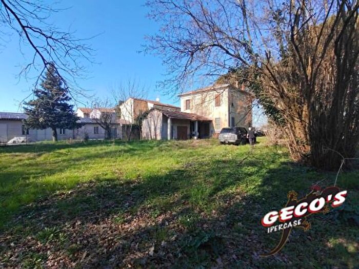 Casa con 6 locali in vendita in Ravenna