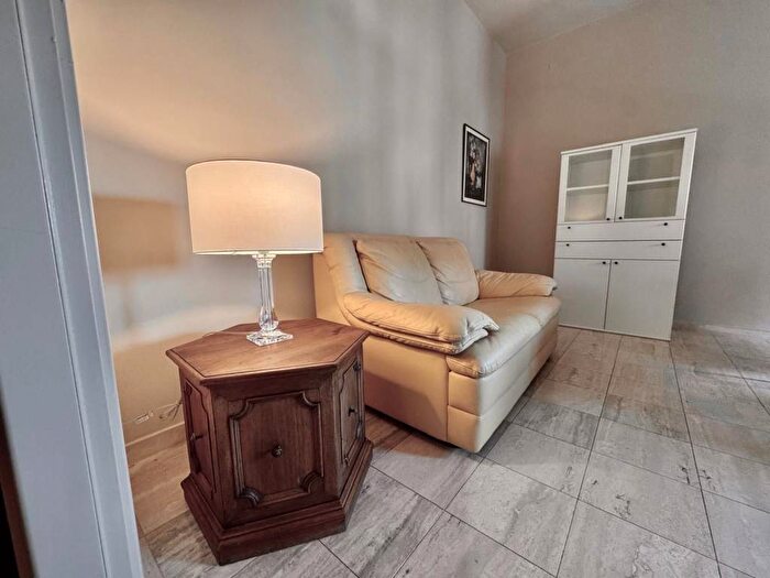 Appartamento trilocale in affitto in Via Adigetto, Cittadella Porta Nuova, Verona