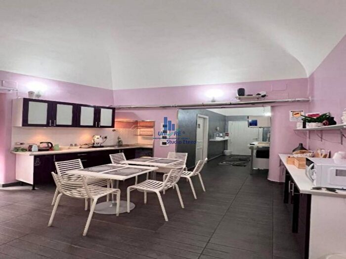 Appartamento con 5 locali in affitto in Via Giuseppe Garibaldi, Centro Storico, Catania