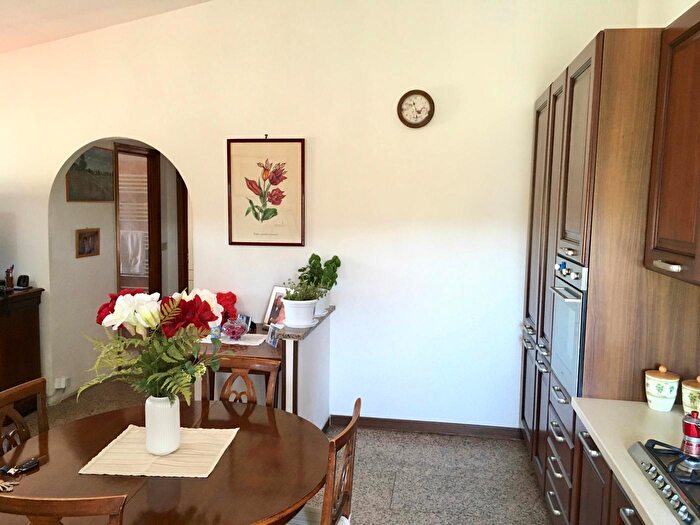 Appartamento quadrilocale in vendita in Via Cerveno, Roma