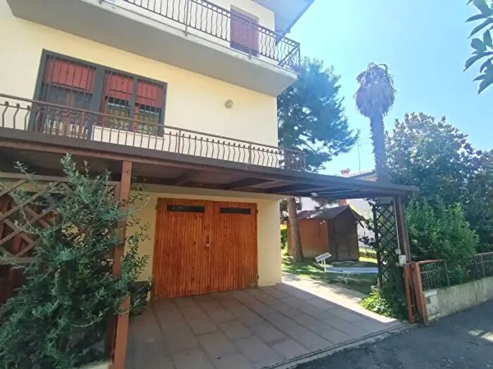 Casa con 5 locali in vendita in Cotignola
