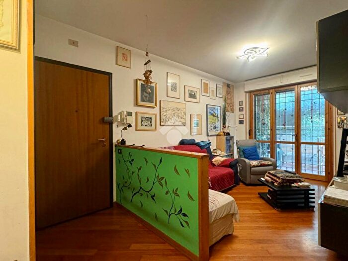 Appartamento quadrilocale in vendita in Via Antonio Fogazzaro, Sesto Fiorentino