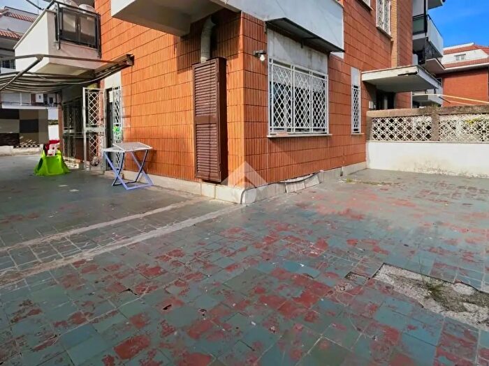 Appartamento trilocale in vendita in Via Chieti, Ardea