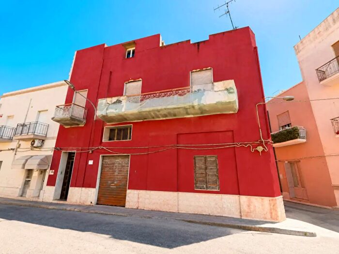 Appartamento con 8 locali in vendita in Mazara Del Vallo