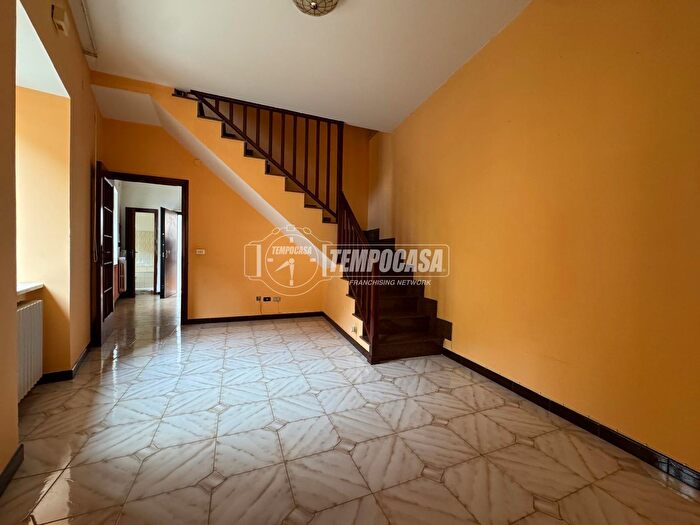 Casa quadrilocale in vendita in Via Acqua delle Noci, Mercogliano