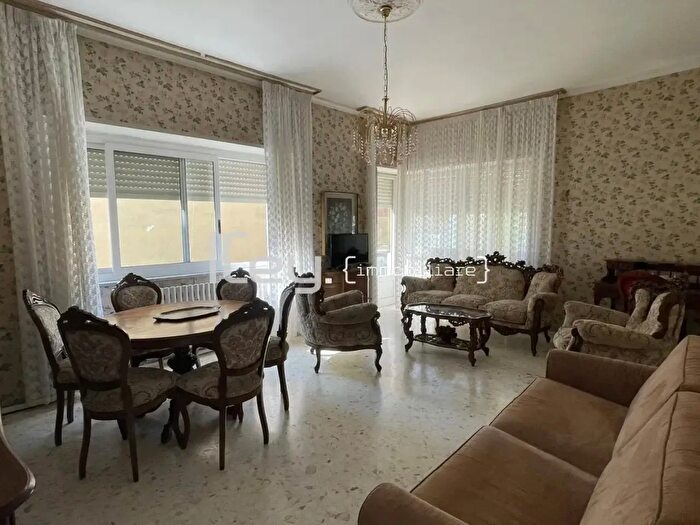 Appartamento trilocale in vendita in Via Giacomo Leopardi, Terracina
