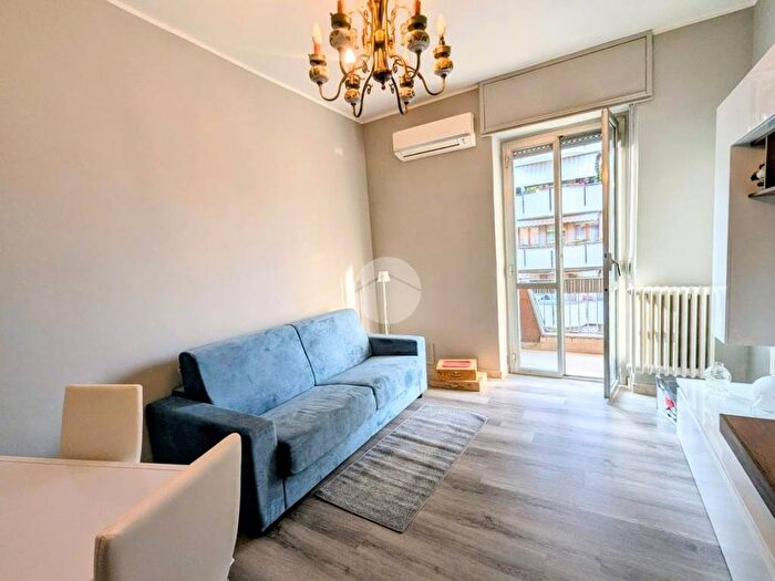 Appartamento bilocale in affitto in Via Privata Baveno, Affori, Milano