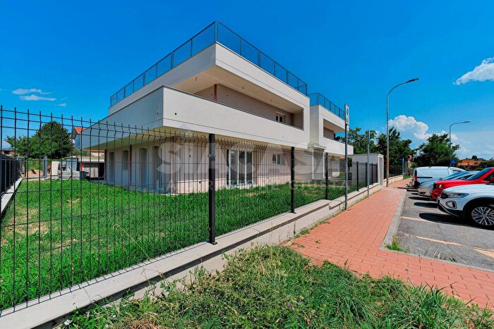 Case in Vendita e in Affitto - 3