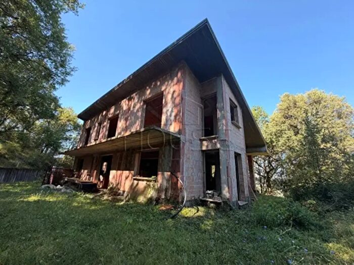 Appartamento quadrilocale in vendita in Loc Scopetone Snc, Arezzo