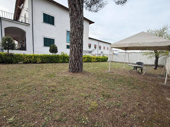 Casa con 6 locali in affitto in Crespina, Crespina e Lorenzana