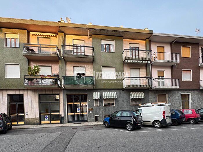 Appartamento trilocale in vendita in Via Varese, Settimo Torinese