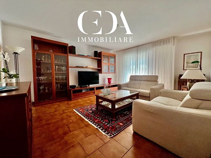 Appartamento trilocale in vendita in Località Roncafort, Trento