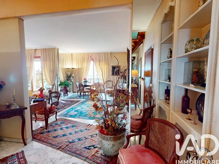 Appartamento con 8 locali in vendita in Via Domenico Chiodo, Genova