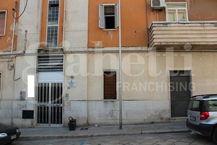 Appartamento quadrilocale in vendita in Via Puglia, Canosa Di Puglia