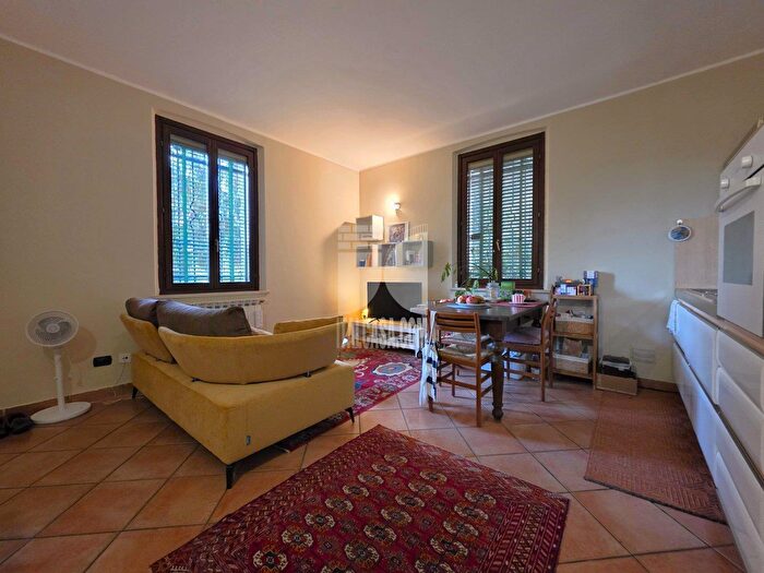 Appartamento bilocale in vendita in Via dei Ghisi, Mantova