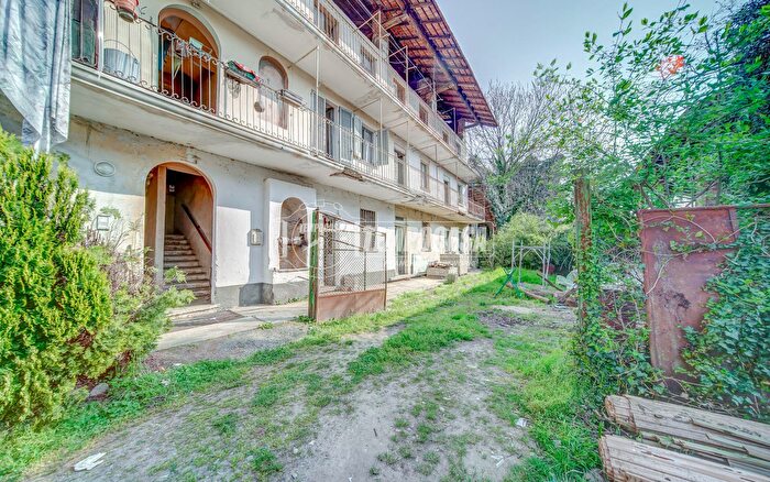 Appartamento quadrilocale in vendita in Via Giuseppe Verdi, Borgomanero