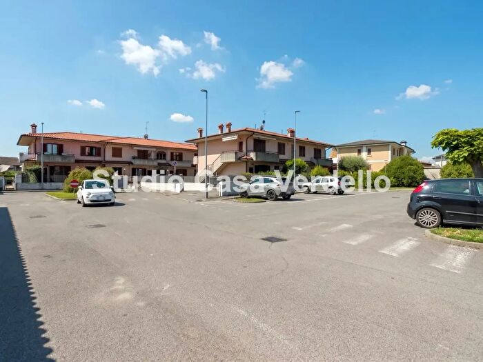 Appartamento trilocale in vendita in Via De Gasperi, Verdello