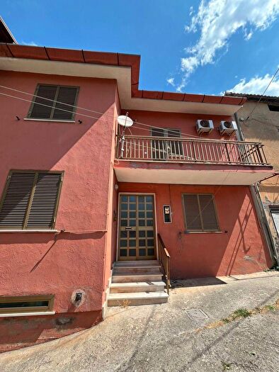 Casa quadrilocale in vendita in Via San Bartolomeo, Sezze