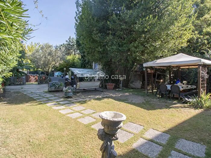Casa con 5 locali in vendita in Via Roma, Prato