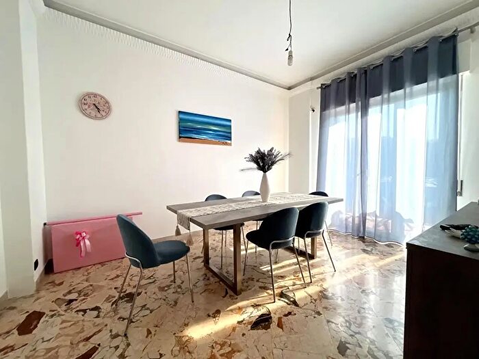 Appartamento quadrilocale in vendita in Via Attilio Barbera, Palermo