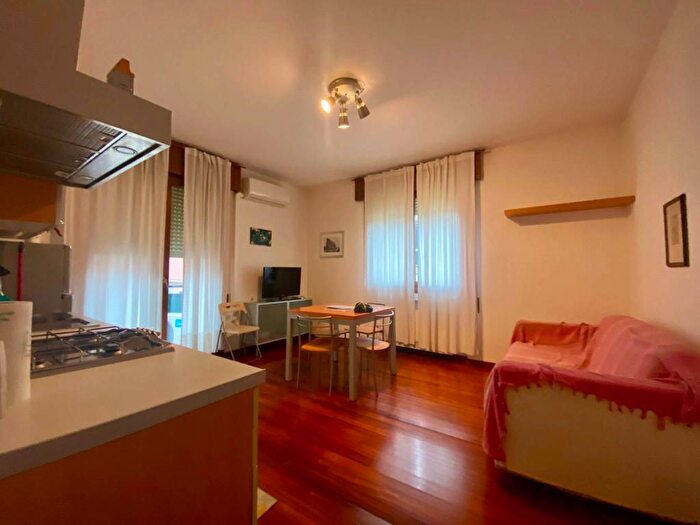 Appartamento bilocale in affitto in Via Vincenzo Monti, Mestre, Venezia