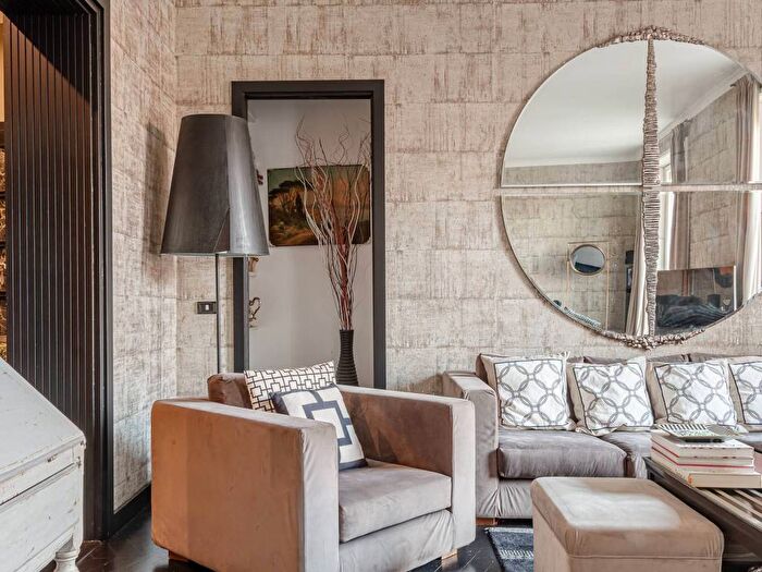 Appartamento quadrilocale in affitto in Piazza SantErasmo, Brera, Milano