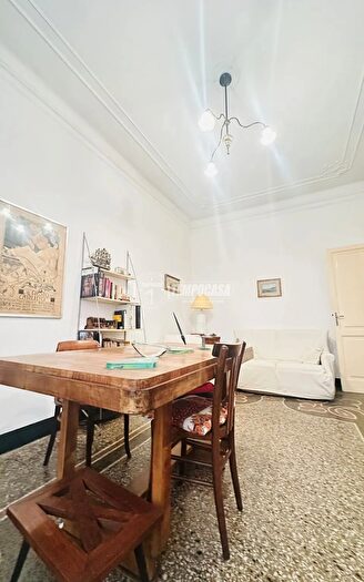 Appartamento trilocale in vendita in Via Agostino Castelli, Genova