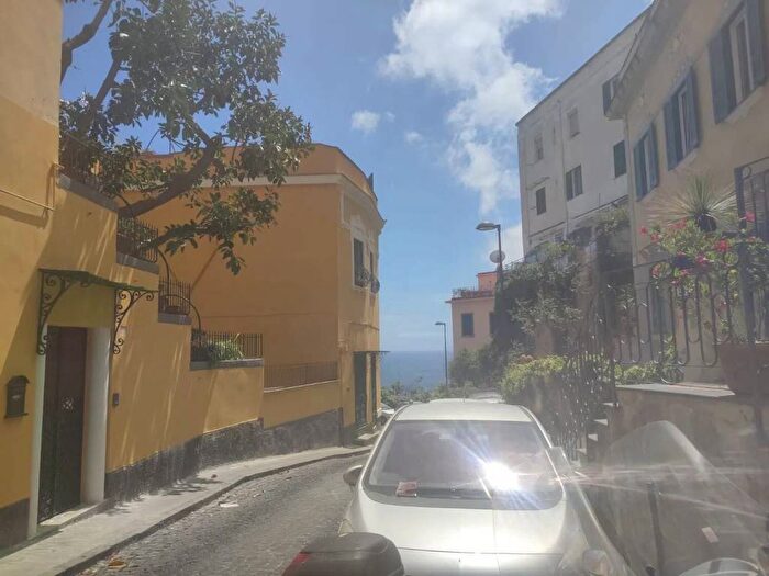 Appartamento quadrilocale in affitto in Via Parco Carelli, Posillipo, Napoli