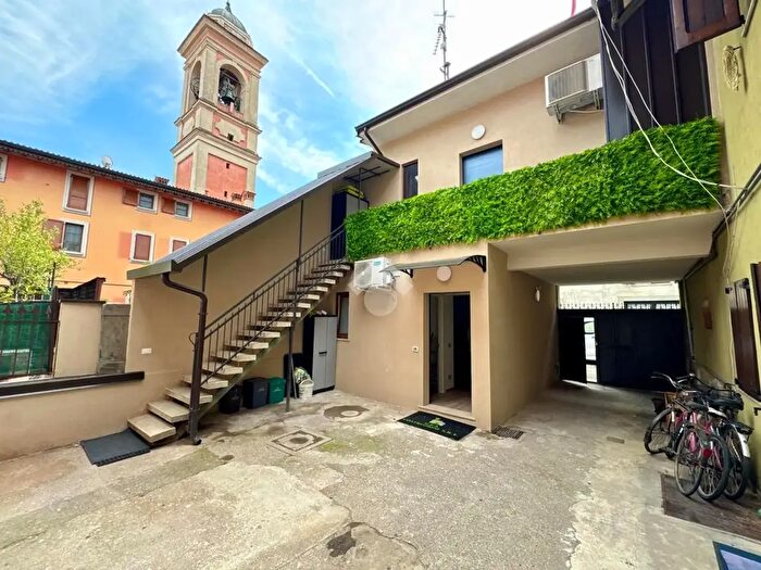 Appartamento bilocale in vendita in Piazza Martiri della Libertà, Castelcovati