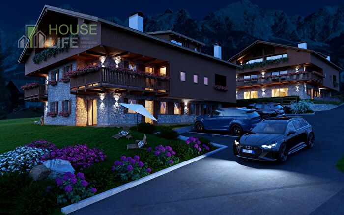 Appartamento bilocale in vendita in Via Beata Vergine della Difesa, San Vito Di Cadore