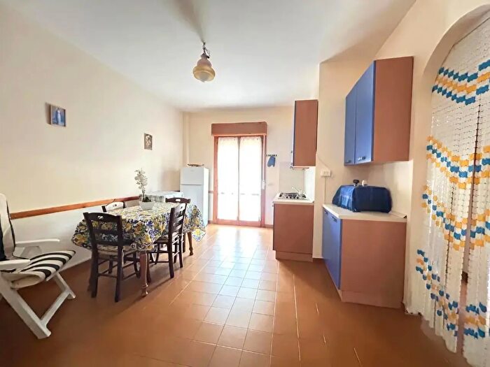 Appartamento trilocale in vendita in Via Piano Lettieri, Scalea
