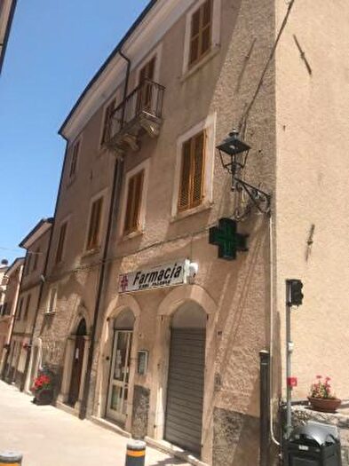 Casa con 6 locali in vendita in Corso Umberto I, Palena