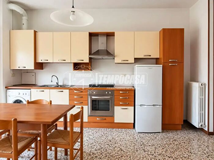 Appartamento trilocale in vendita in Via John Kennedy, Lodi
