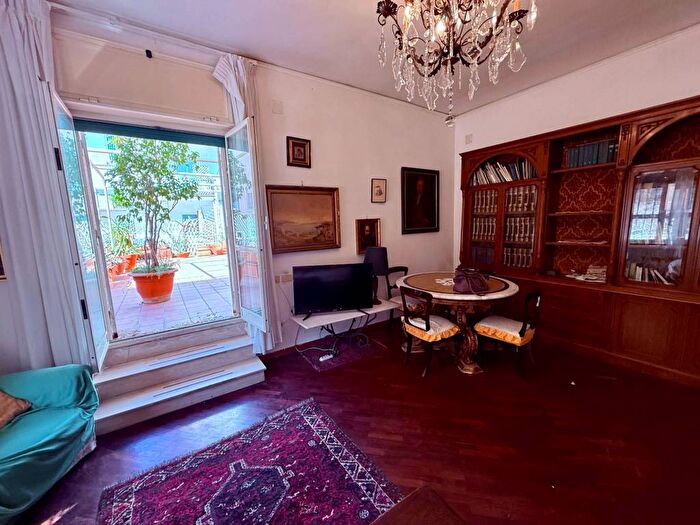 Appartamento quadrilocale in vendita in Via Posillipo, Posillipo, Napoli