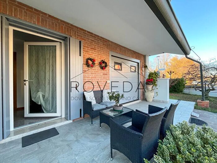 Casa con 5 locali in vendita in Via Roma, Casier