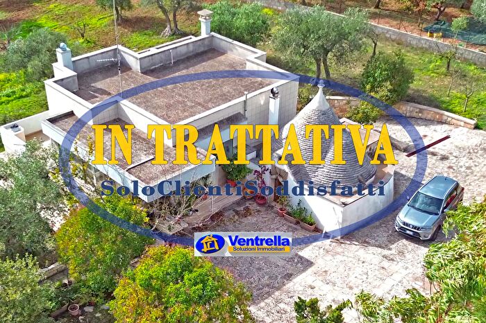 Casa con 5 locali in vendita in Putignano