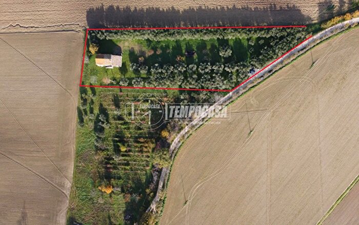 Casa in vendita in Camerata Picena