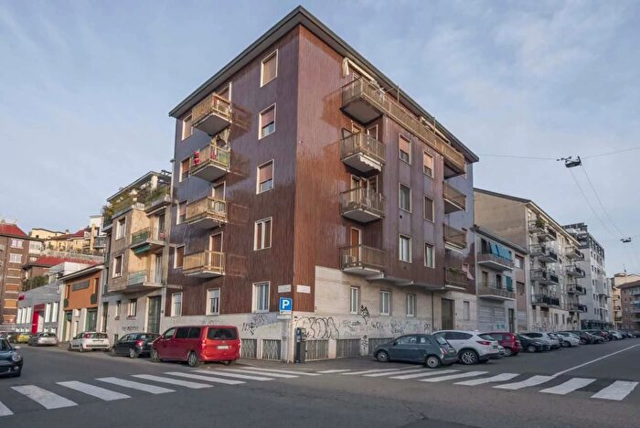 Appartamento monolocale in affitto in Via Gressoney, Milano