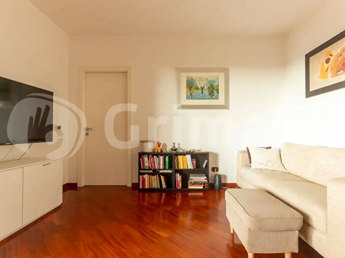 Appartamento trilocale in vendita in Via Gino Fruschelli, Roma