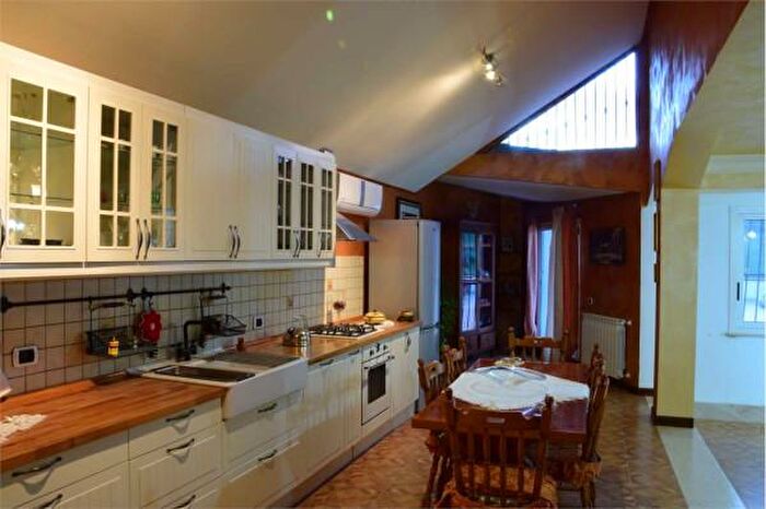 Casa con 6 locali in vendita in Agrigento