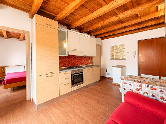 Appartamento bilocale in affitto in Via Mario Greppi, Centro Storico, Novara