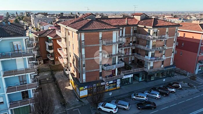 Appartamento quadrilocale in vendita in Via Strà, Caldiero
