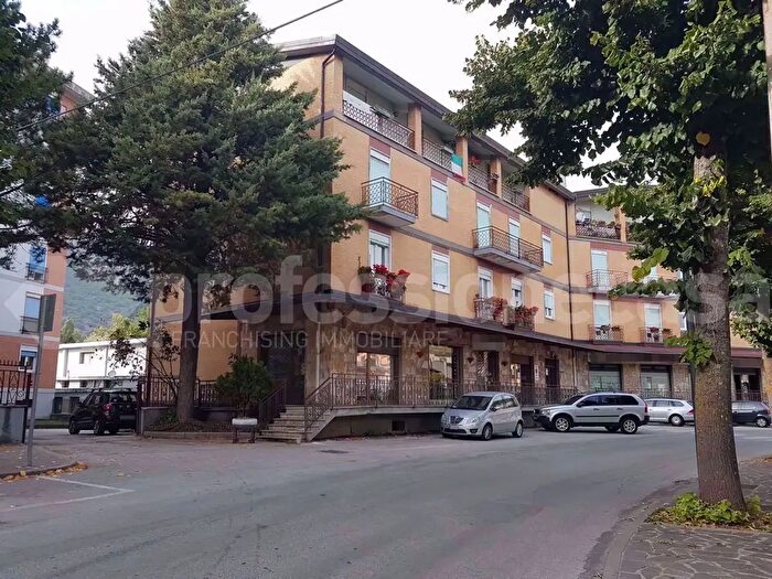 Casa trilocale in affitto in Via Sangro, Castel Di Sangro