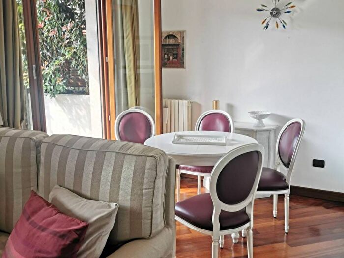 Appartamento bilocale in affitto in Via Giovanni Segantini, Navigli Darsena, Milano