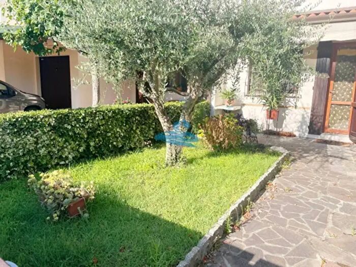 Casa con 5 locali in vendita in Via dei Ciliegi, Ravenna