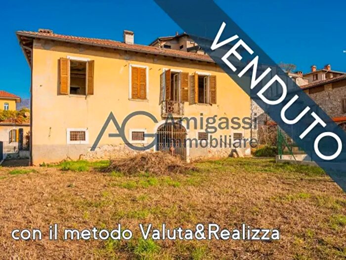 Casa con 6 locali in vendita in Via Tiraboschi, Trescore Balneario