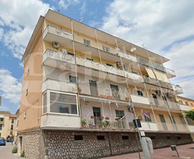 Appartamento quadrilocale in vendita in Viale Trieste, Sessa Aurunca