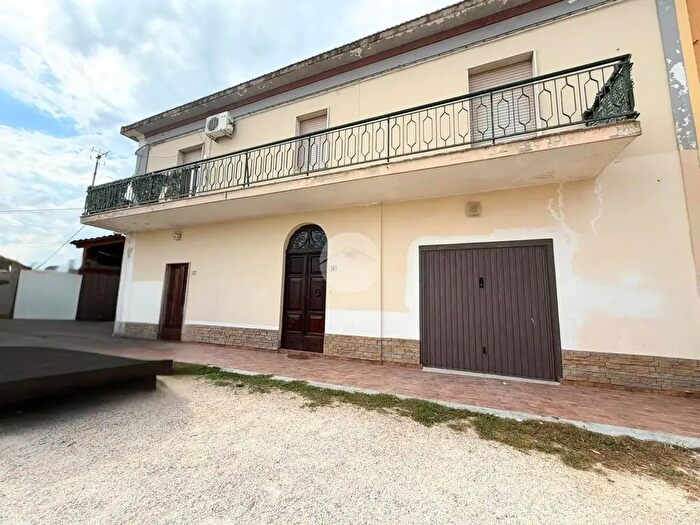 Casa con 6 locali in vendita in Via Leonardo da Vinci, Spoltore