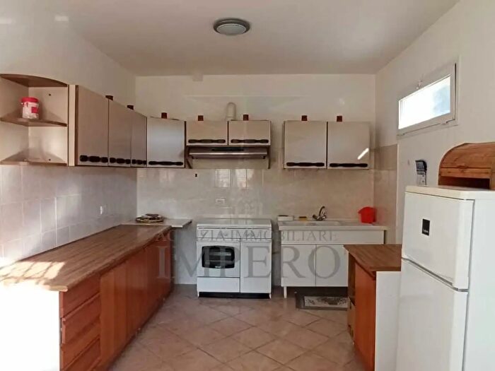 Casa quadrilocale in vendita in Frazione Carletti, Ventimiglia