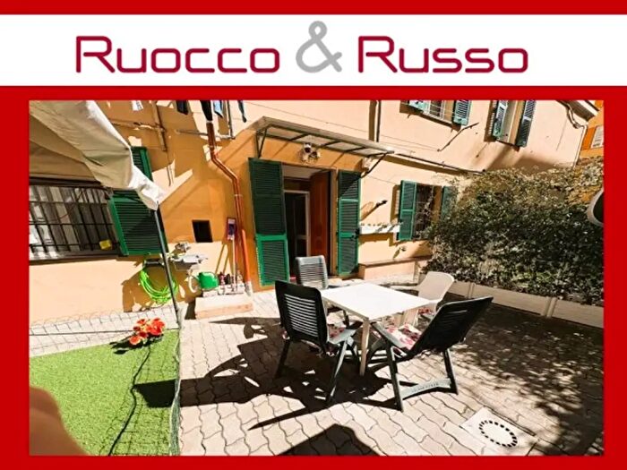 Appartamento trilocale in vendita in Via Carlo Pisacane, Genova